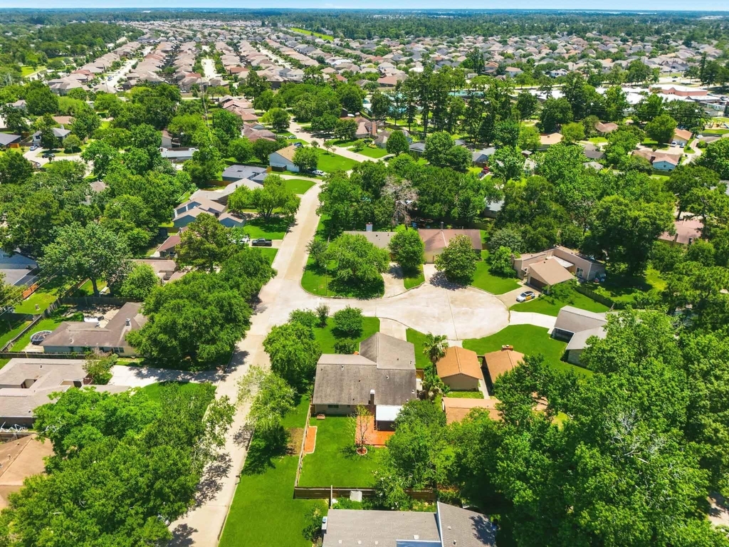 17511 Favor Bend Court - Photo 46