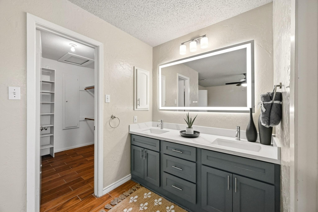 17511 Favor Bend Court - Photo 33
