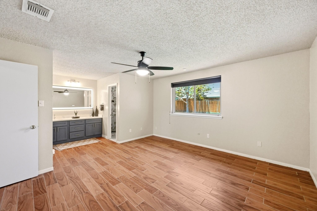 17511 Favor Bend Court - Photo 31