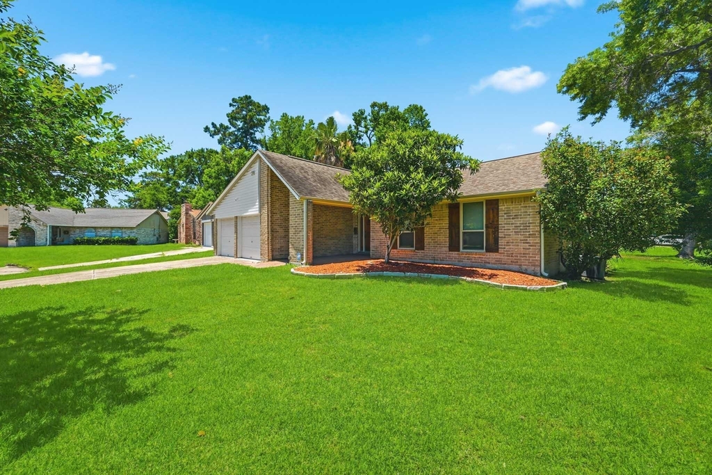 17511 Favor Bend Court - Photo 4