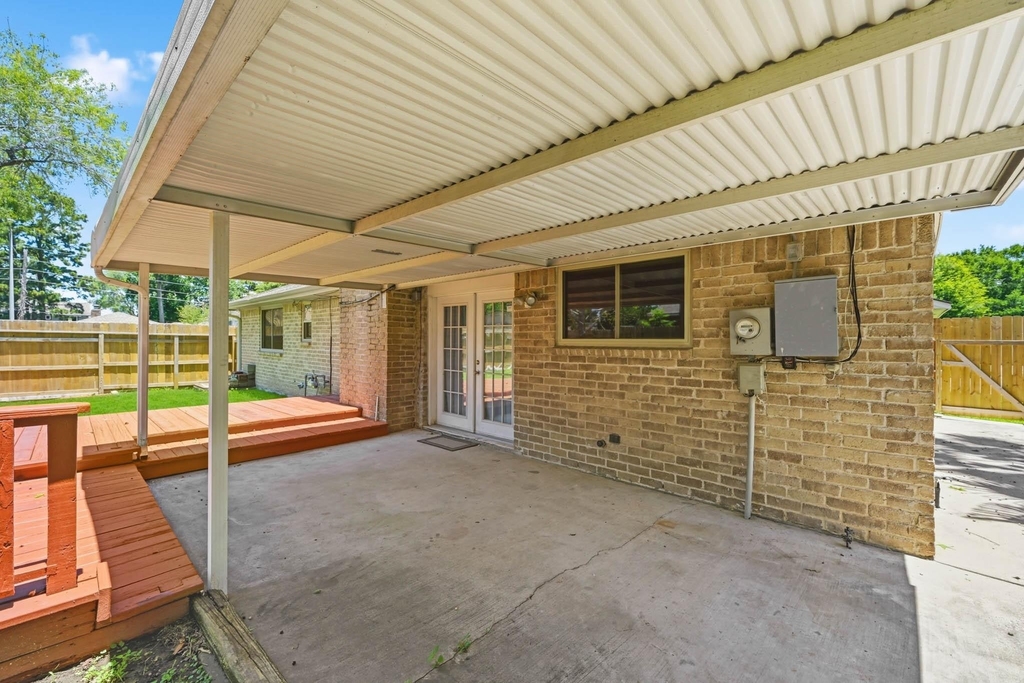 17511 Favor Bend Court - Photo 42