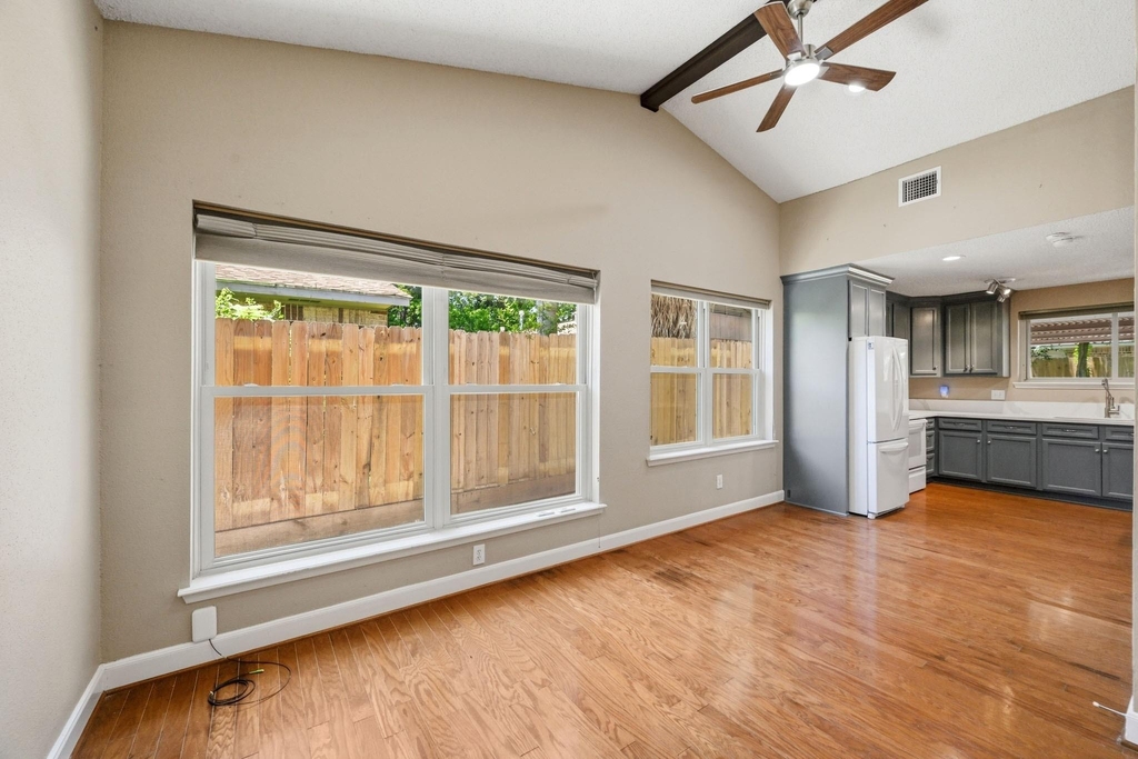 17511 Favor Bend Court - Photo 15