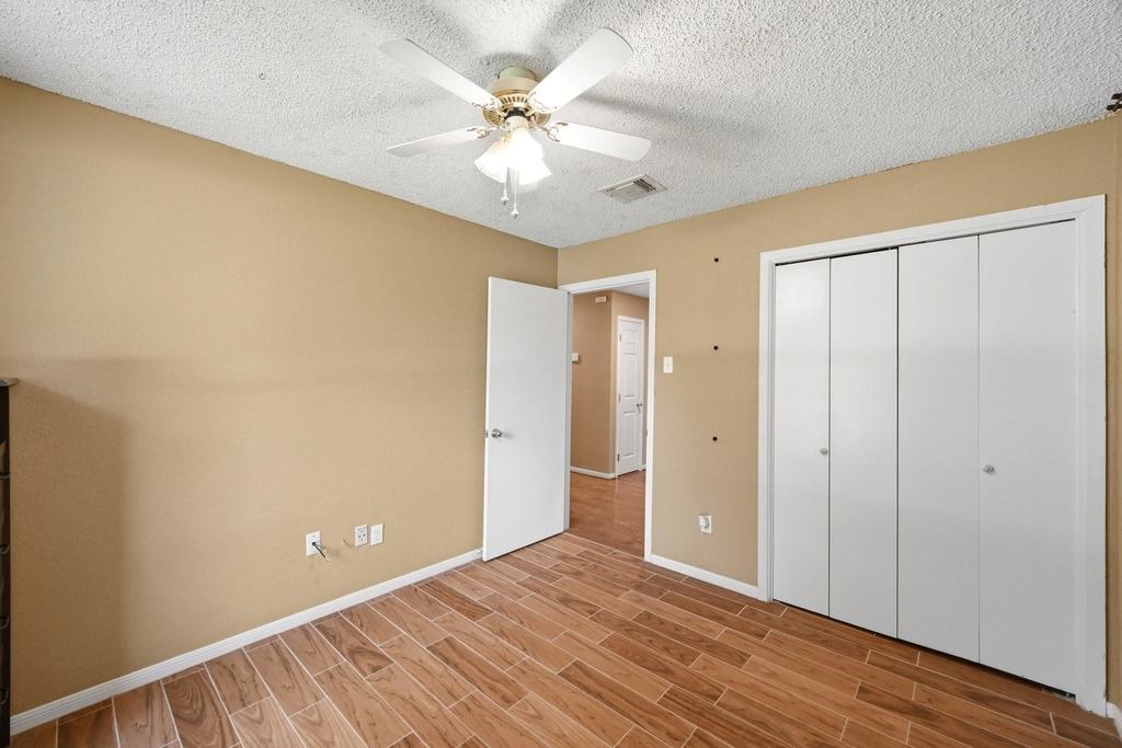 17511 Favor Bend Court - Photo 28