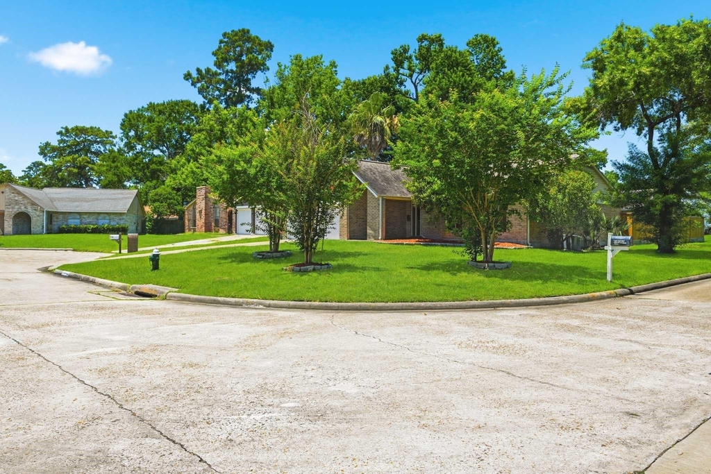 17511 Favor Bend Court - Photo 3