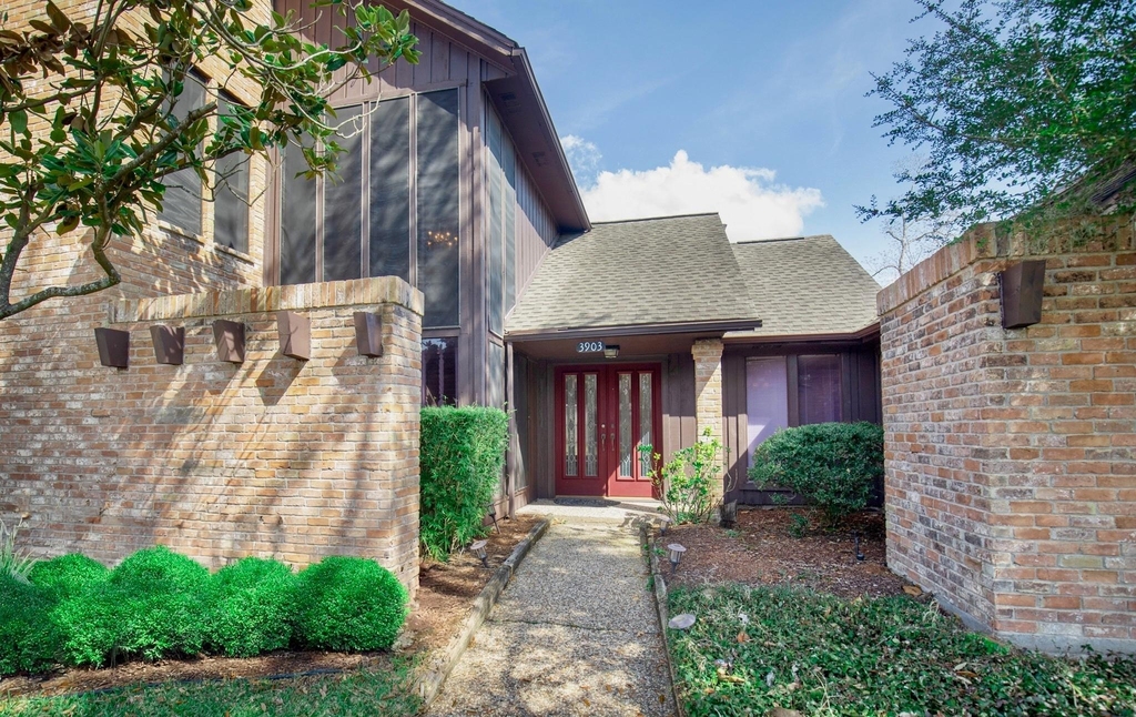 3903 Kiamesha Drive - Photo 1
