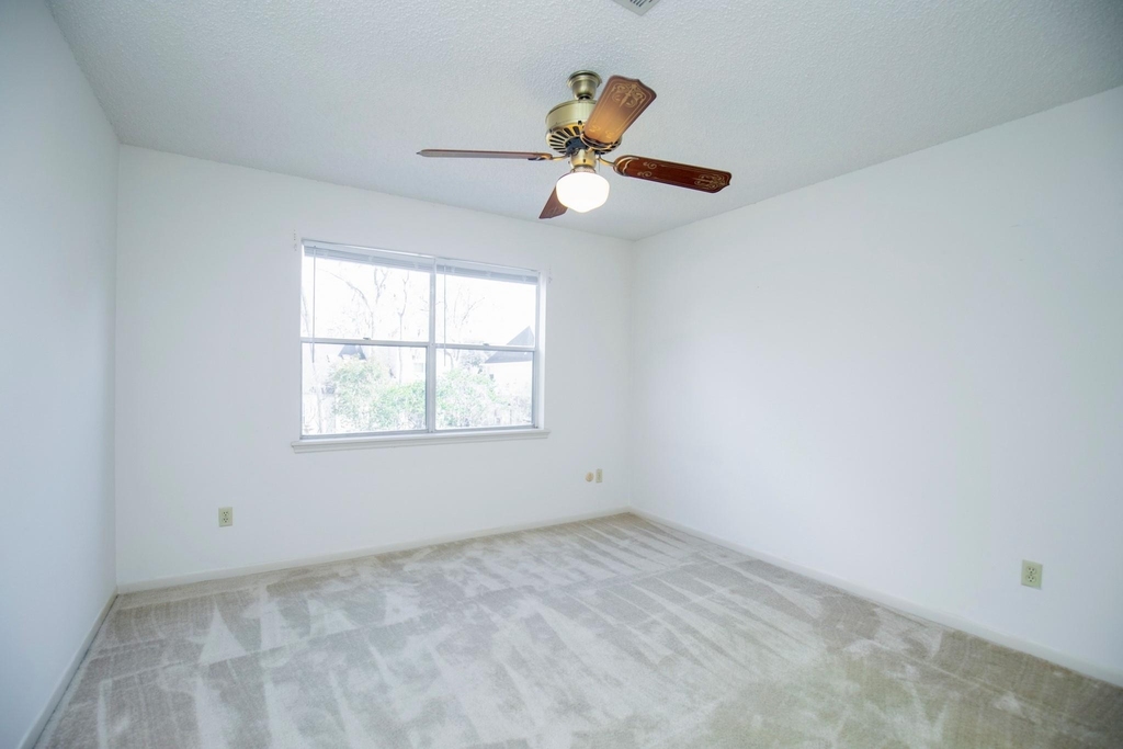 3903 Kiamesha Drive - Photo 26