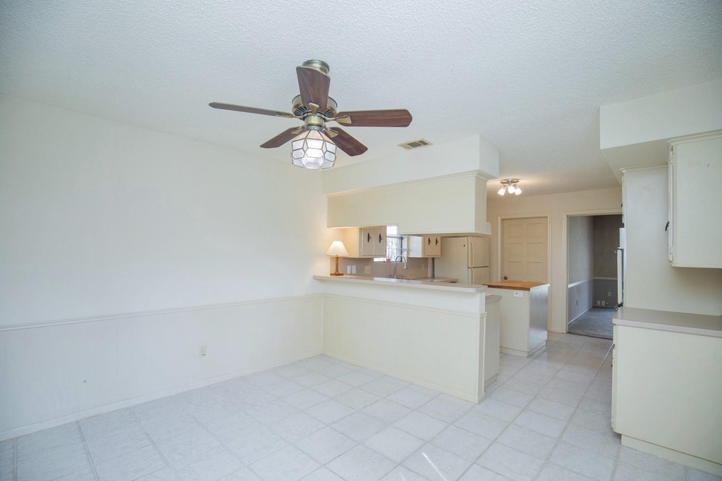 3903 Kiamesha Drive - Photo 5