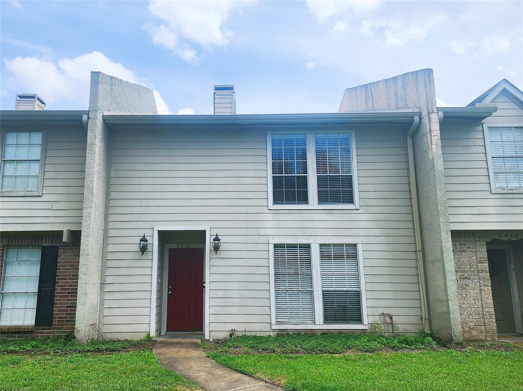 3418 Avenue P - Photo 1