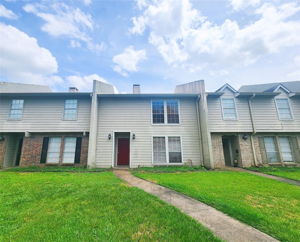 3418 Avenue P - Photo 0