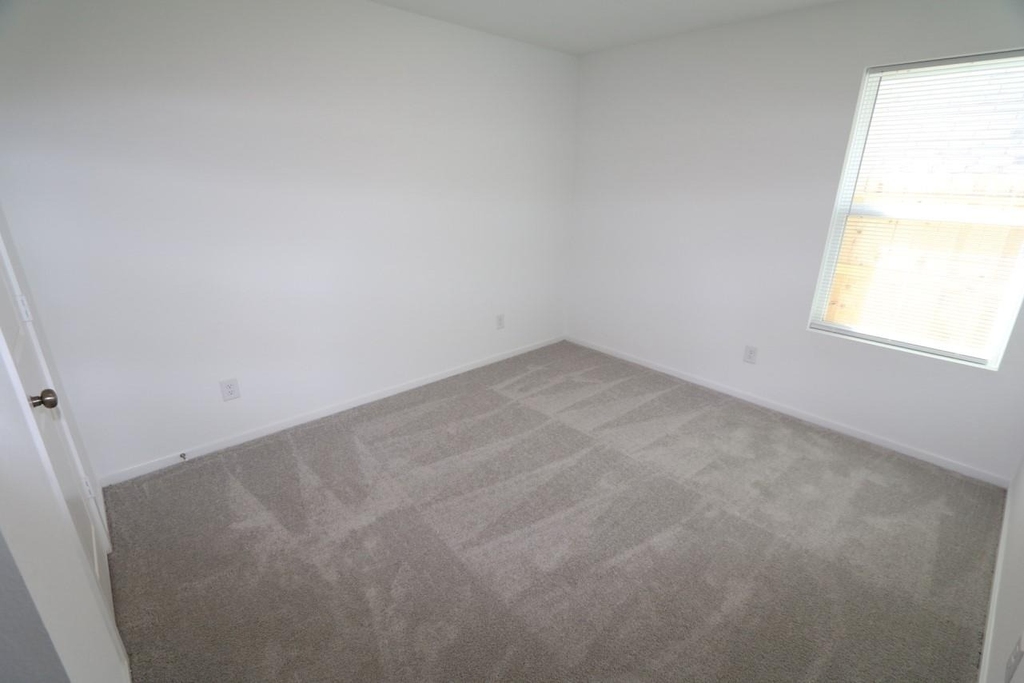 6245 Alder Creek Drive - Photo 8