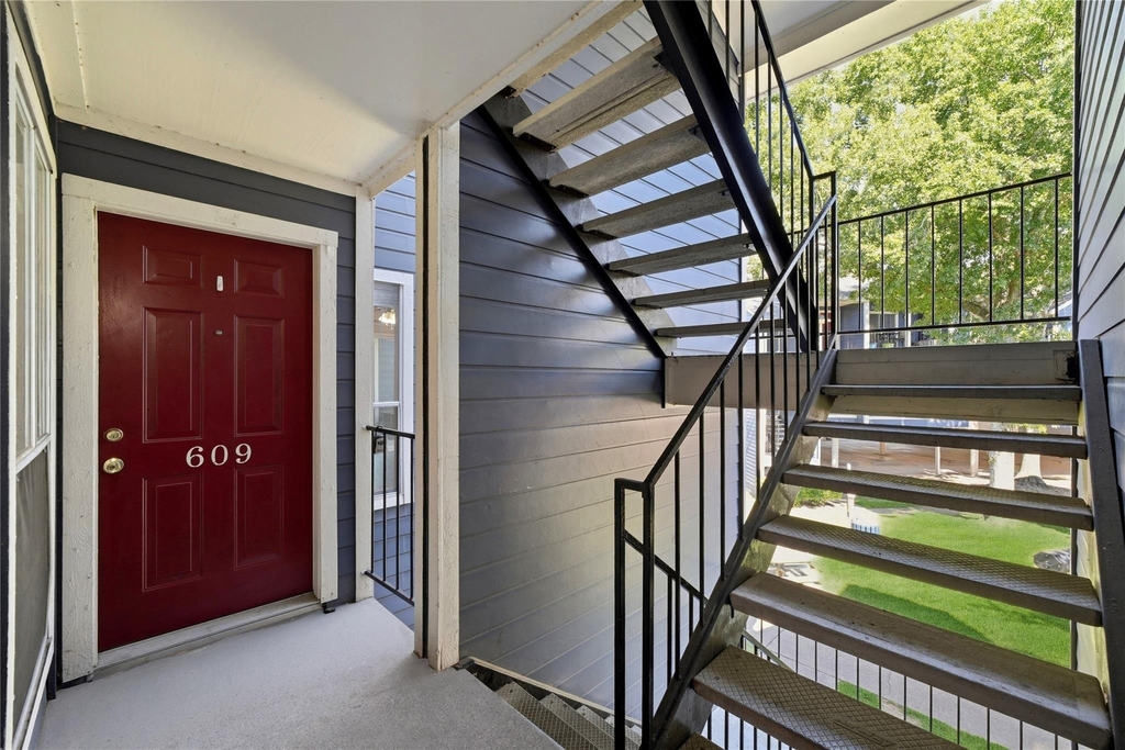 18511 Egret Bay Boulevard - Photo 2
