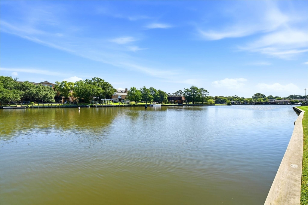 18511 Egret Bay Boulevard - Photo 20