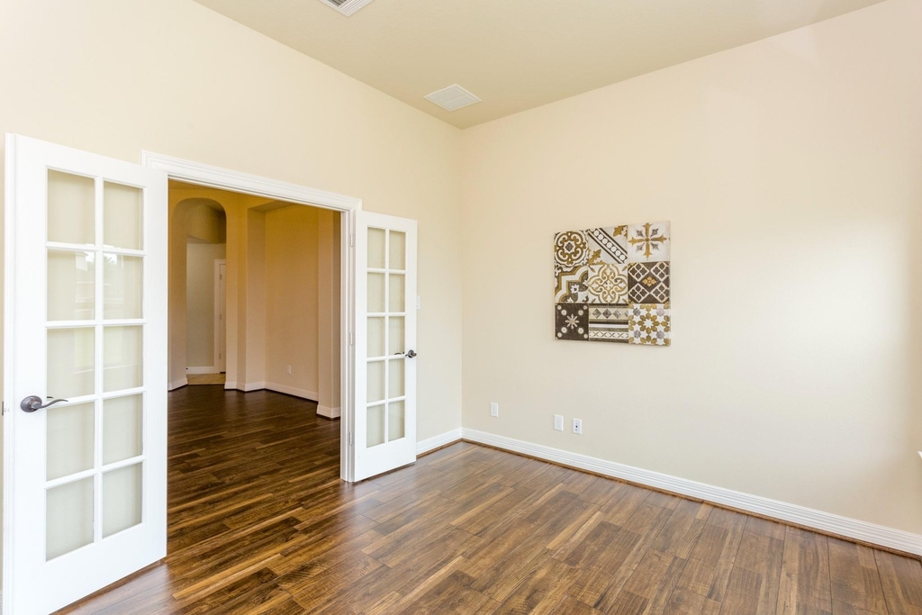 6122 Garden Lakes Lane - Photo 8