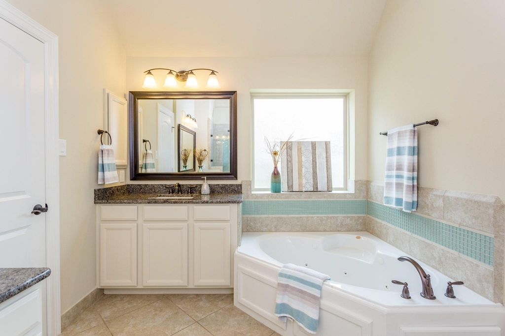 6122 Garden Lakes Lane - Photo 13