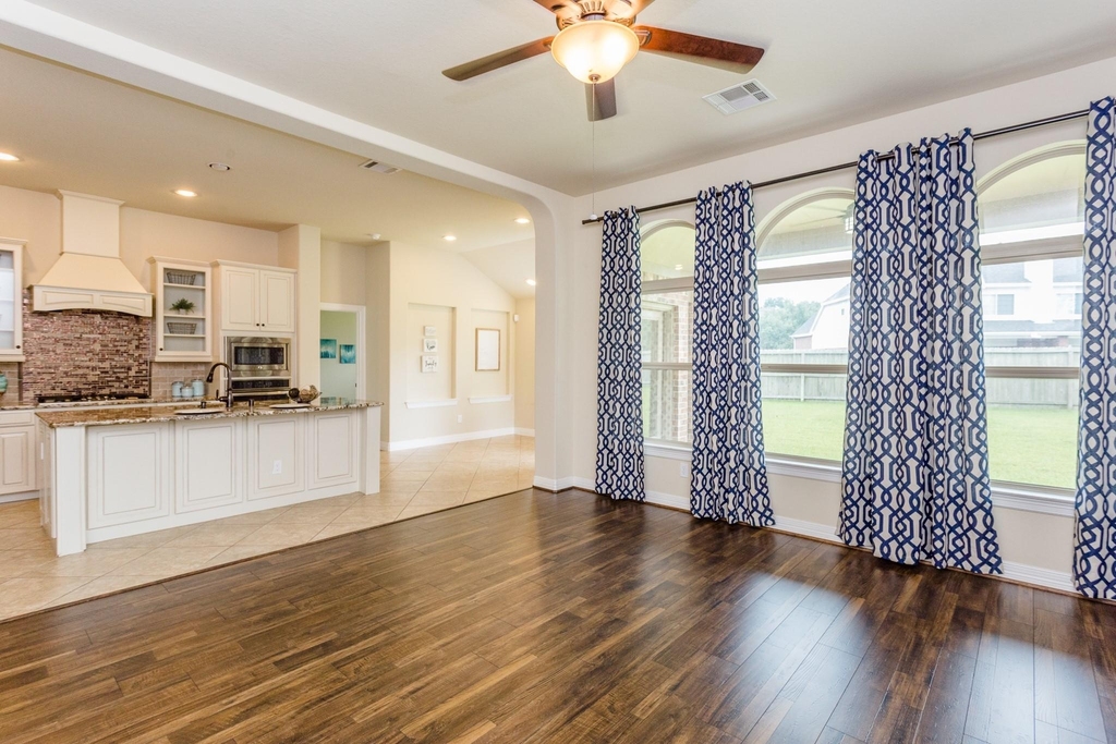 6122 Garden Lakes Lane - Photo 6
