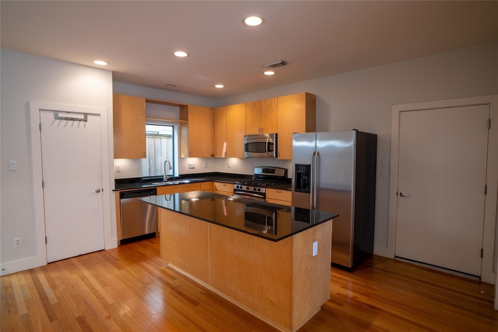 4327 Eigel Street - Photo 6