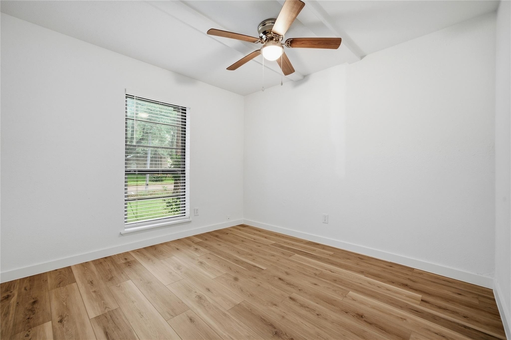 2126 Quail Valley East Drive - Photo 6
