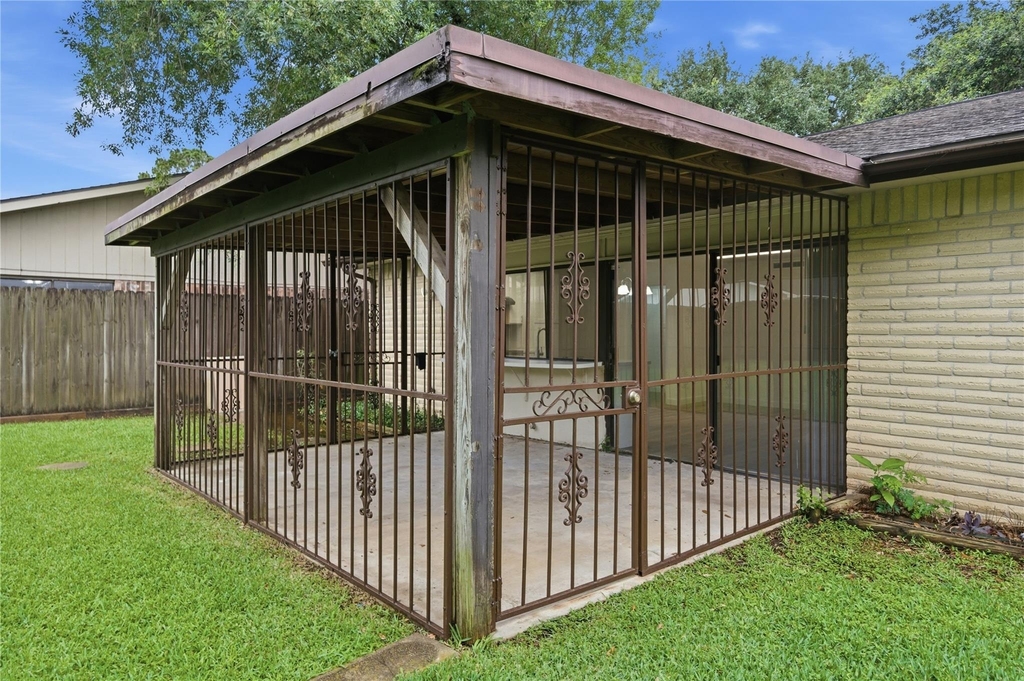 2126 Quail Valley East Drive - Photo 29