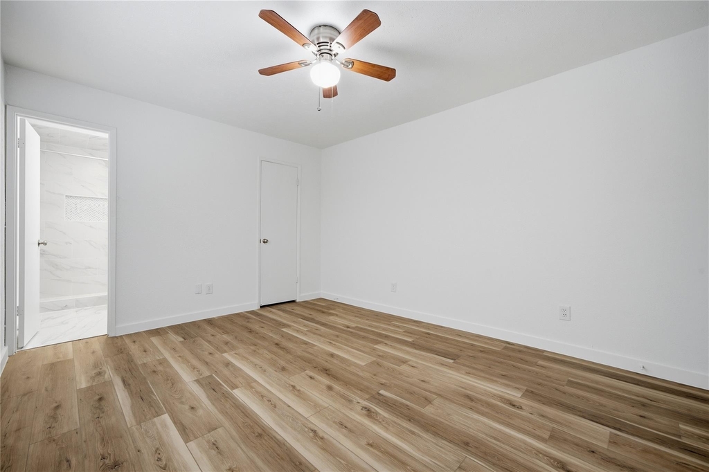 2126 Quail Valley East Drive - Photo 11