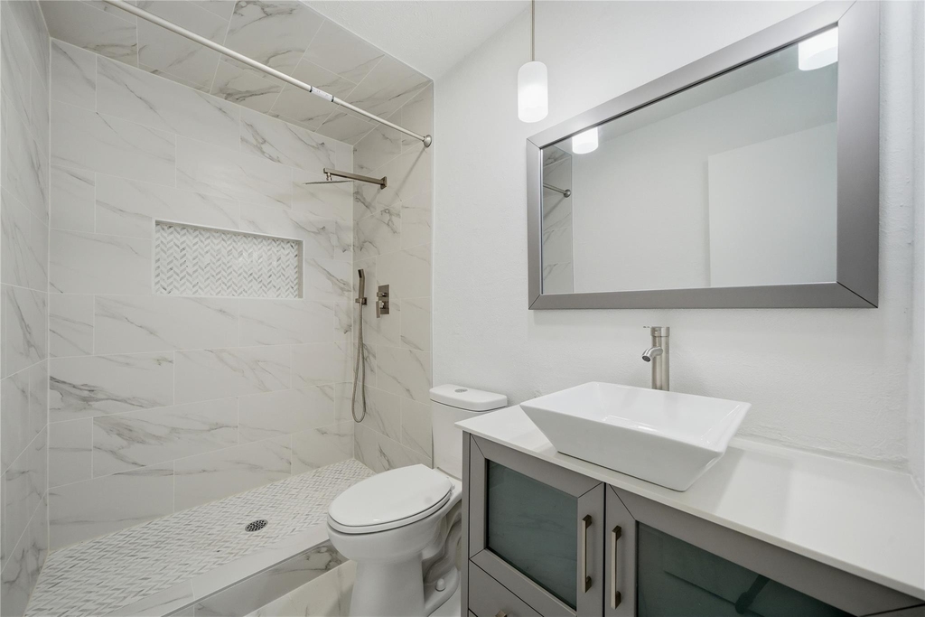 2126 Quail Valley East Drive - Photo 12
