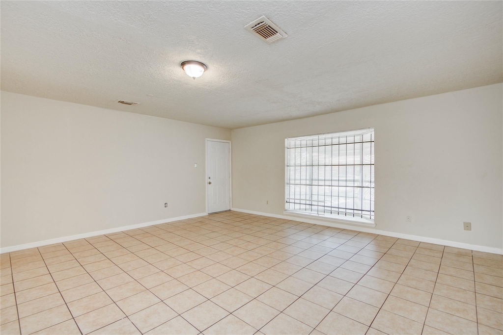 9526 Balsam Lane - Photo 32