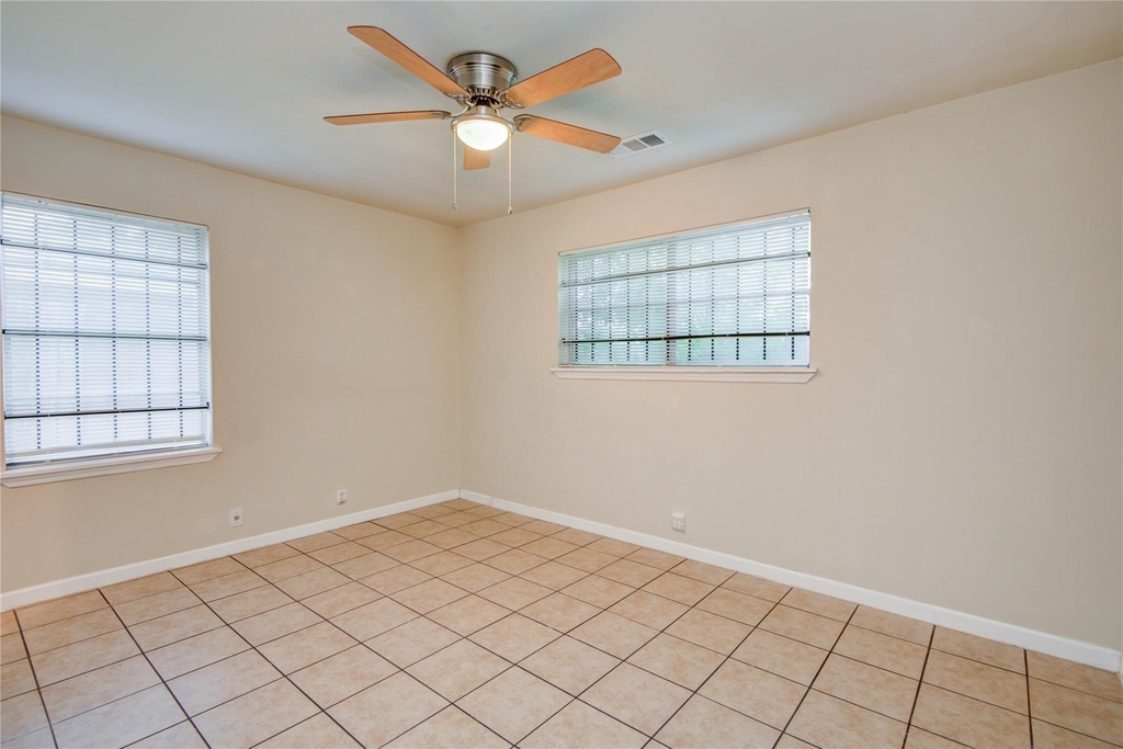 9526 Balsam Lane - Photo 11