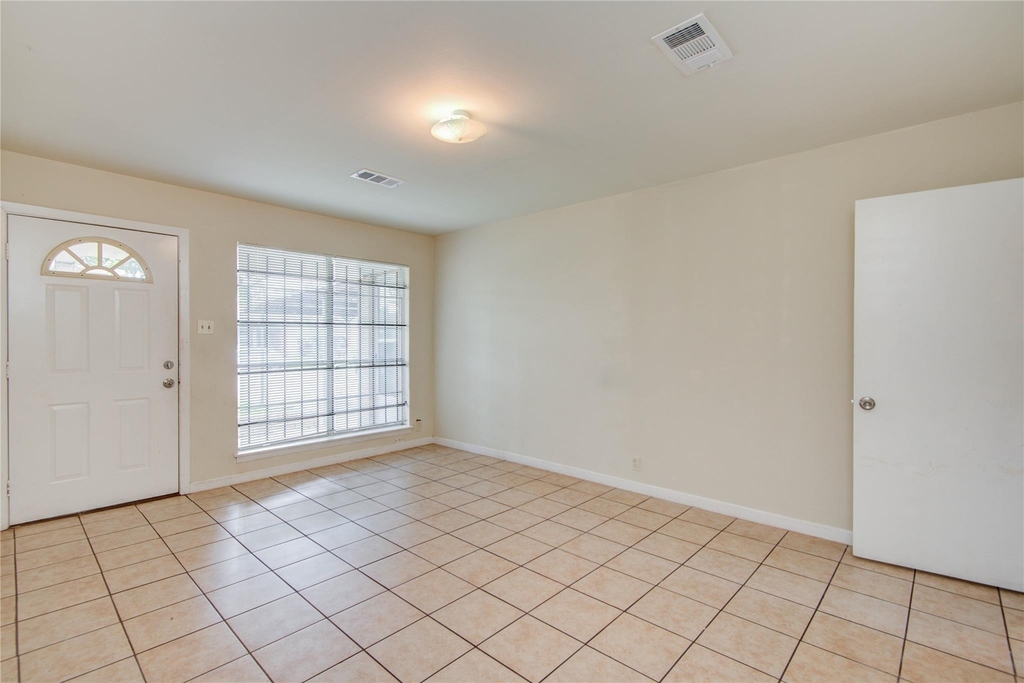 9526 Balsam Lane - Photo 7