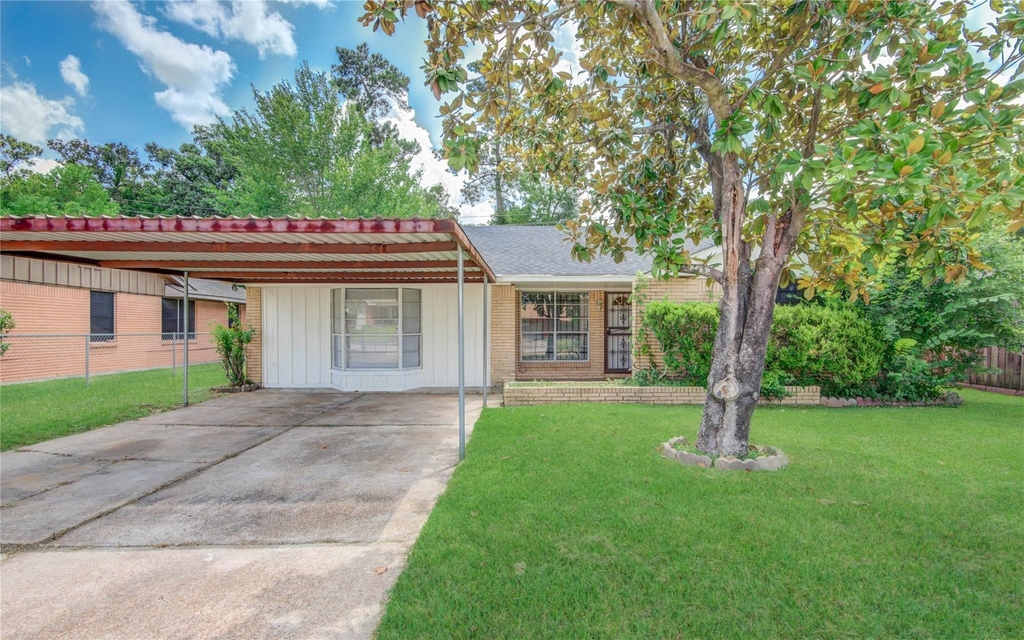 9526 Balsam Lane - Photo 0