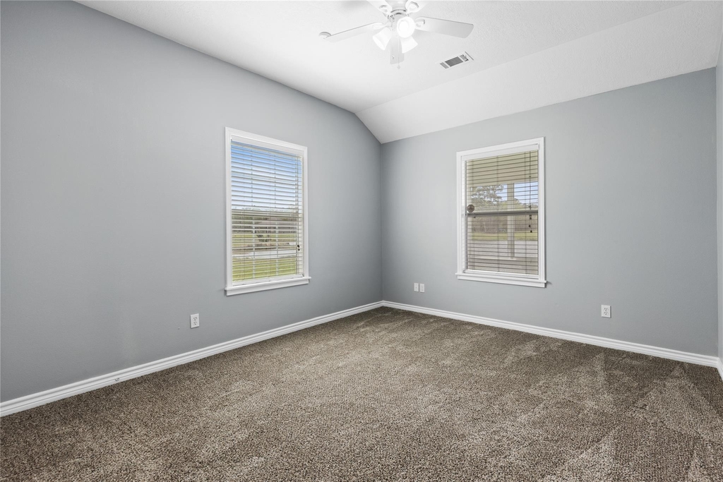 140 Meadowview Drive - Photo 13