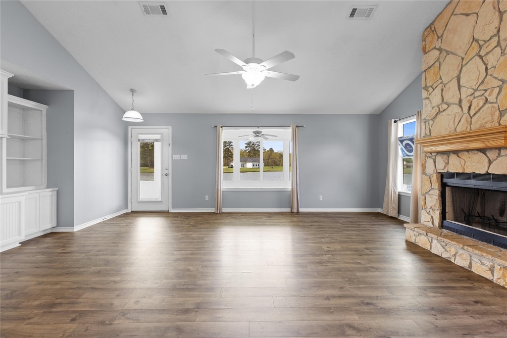 140 Meadowview Drive - Photo 8