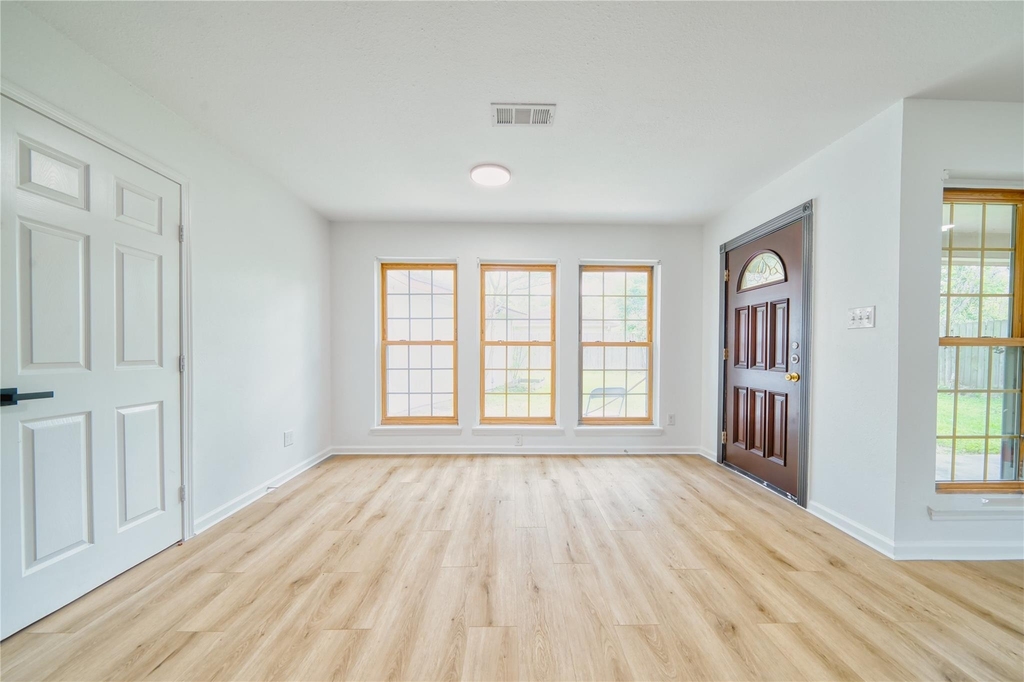 7914 Oakington Drive - Photo 25