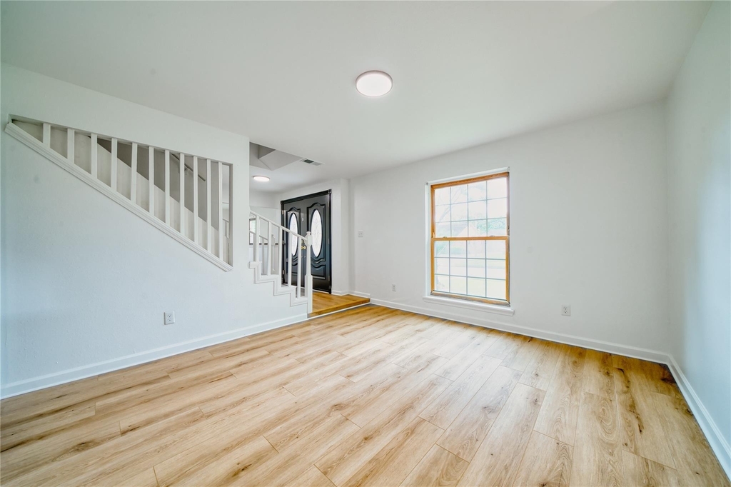 7914 Oakington Drive - Photo 27