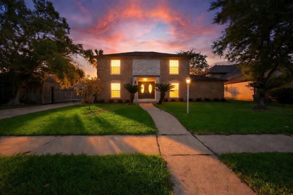 7914 Oakington Drive - Photo 1