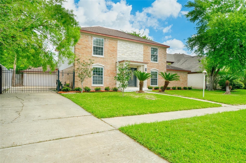 7914 Oakington Drive - Photo 6