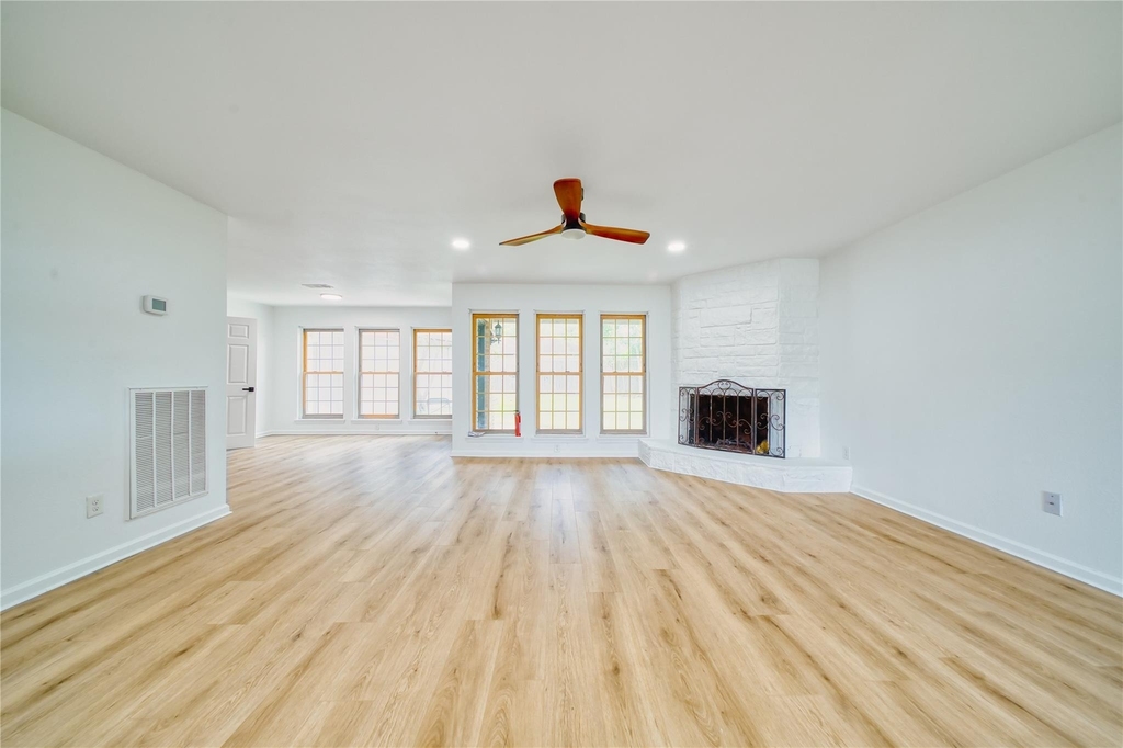 7914 Oakington Drive - Photo 16