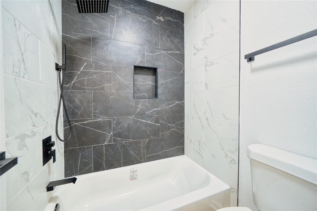 7914 Oakington Drive - Photo 23