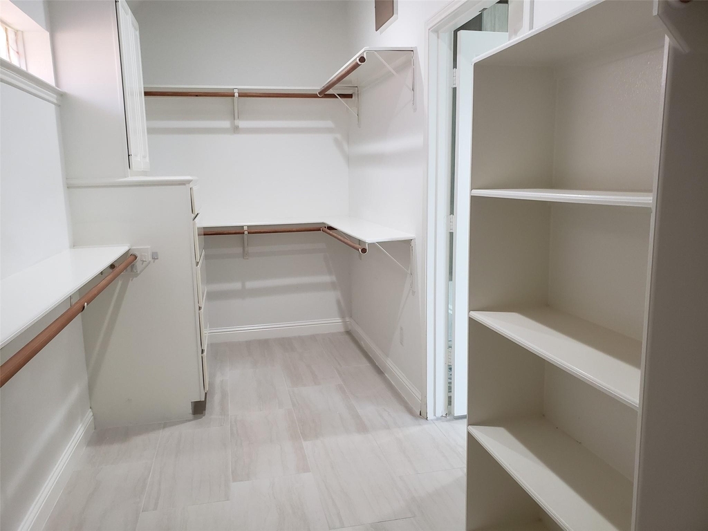 5319 Ashley Way Ct Court - Photo 13
