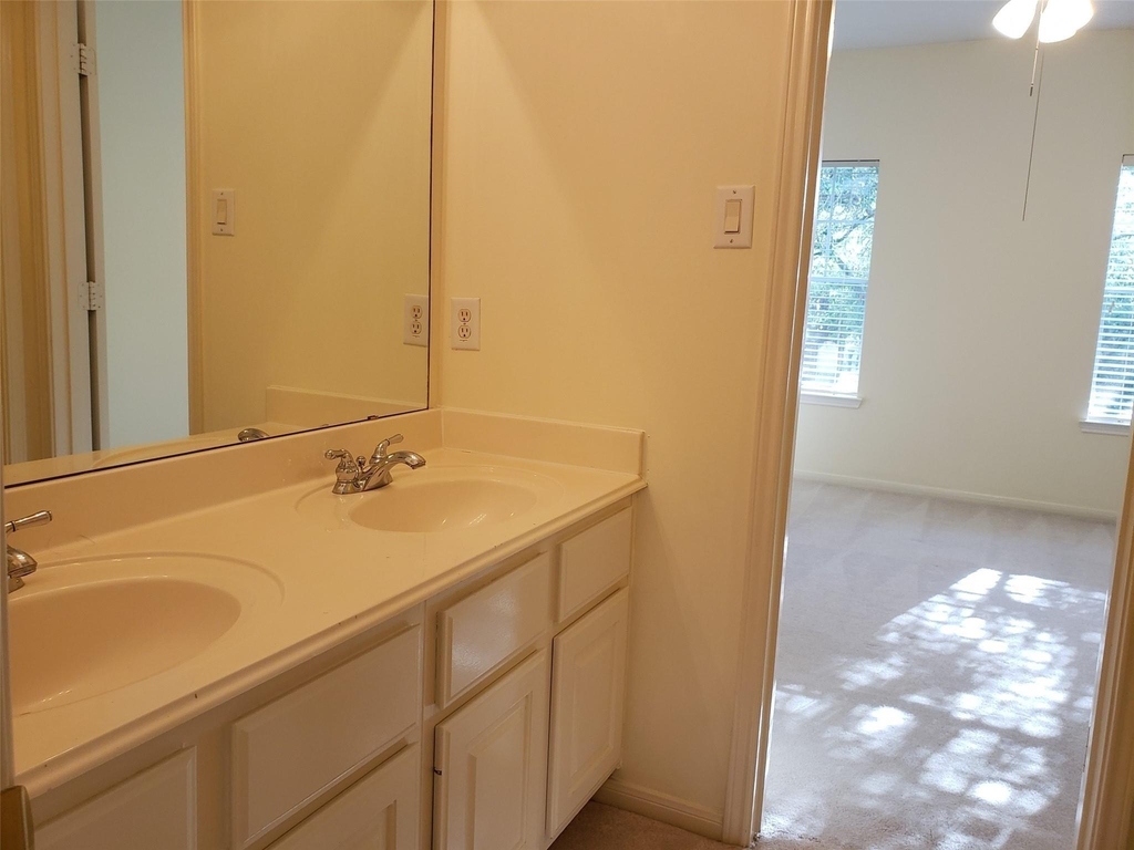 5319 Ashley Way Ct Court - Photo 25