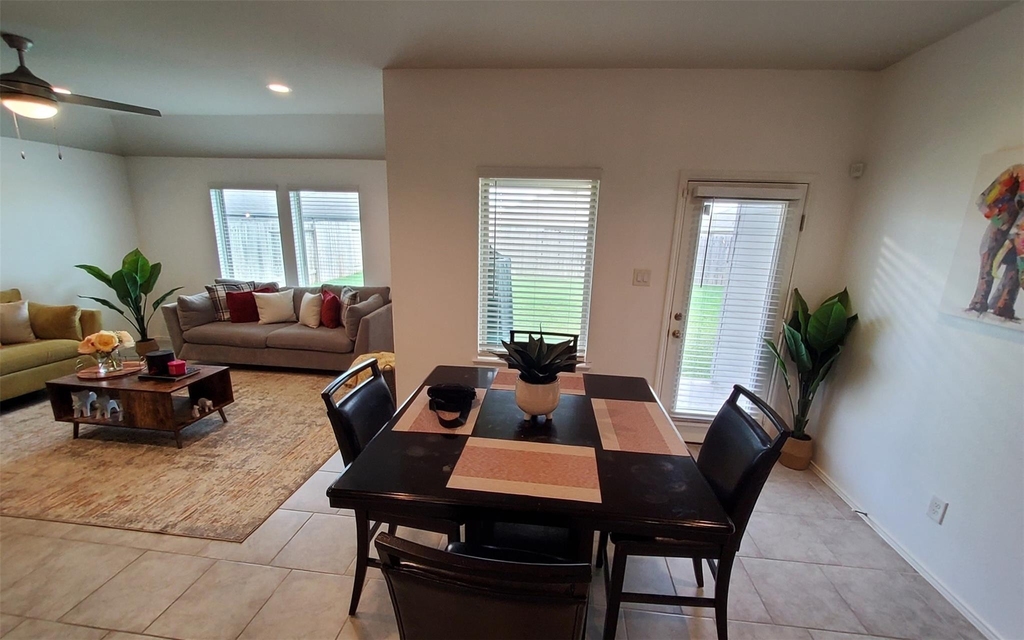 22607 Castello Lakes Drive - Photo 8