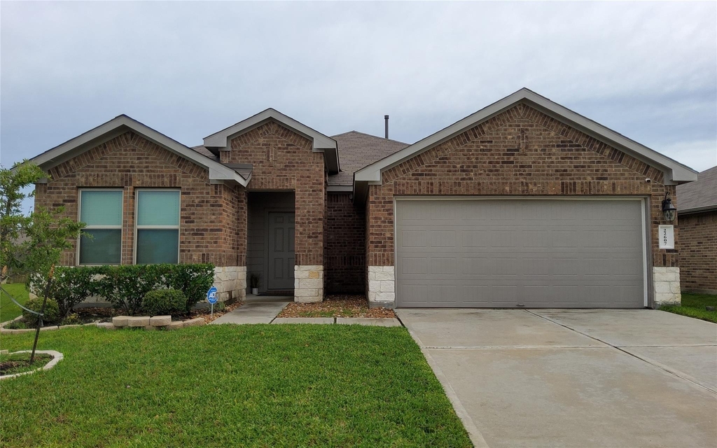 22607 Castello Lakes Drive - Photo 1