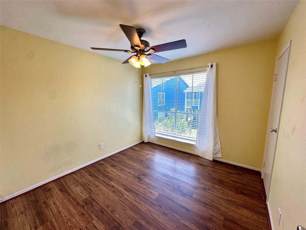 3506 Cove View Boulevard - Photo 10