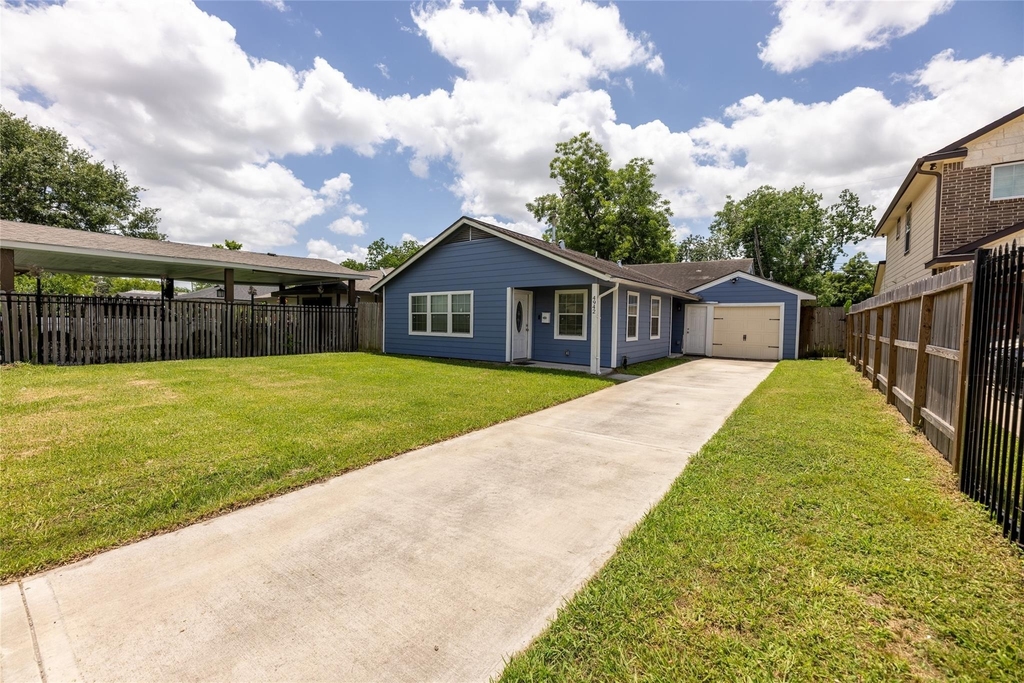 4942 Bataan Road - Photo 0