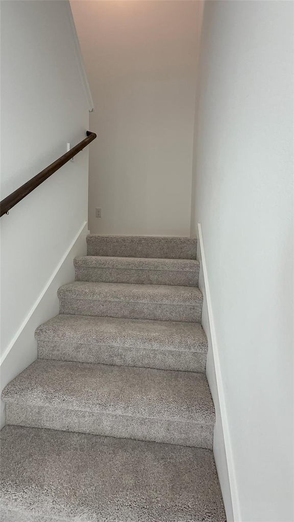 331 Parkin Court - Photo 18