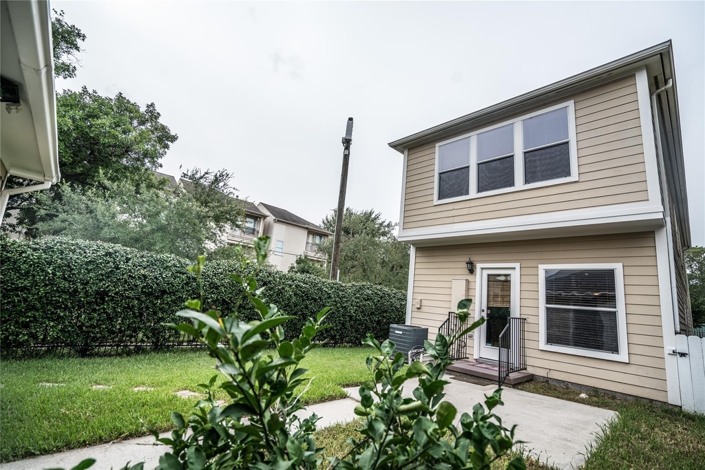548 W 27th Street - Photo 1