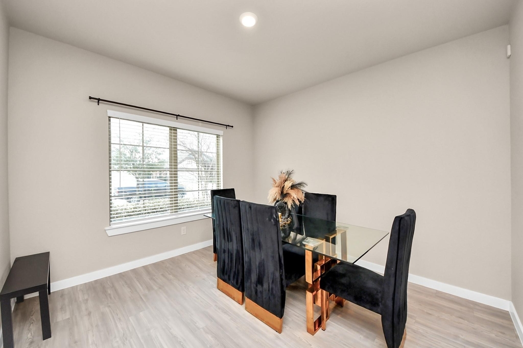 21034 Sunny Ravine Drive - Photo 7