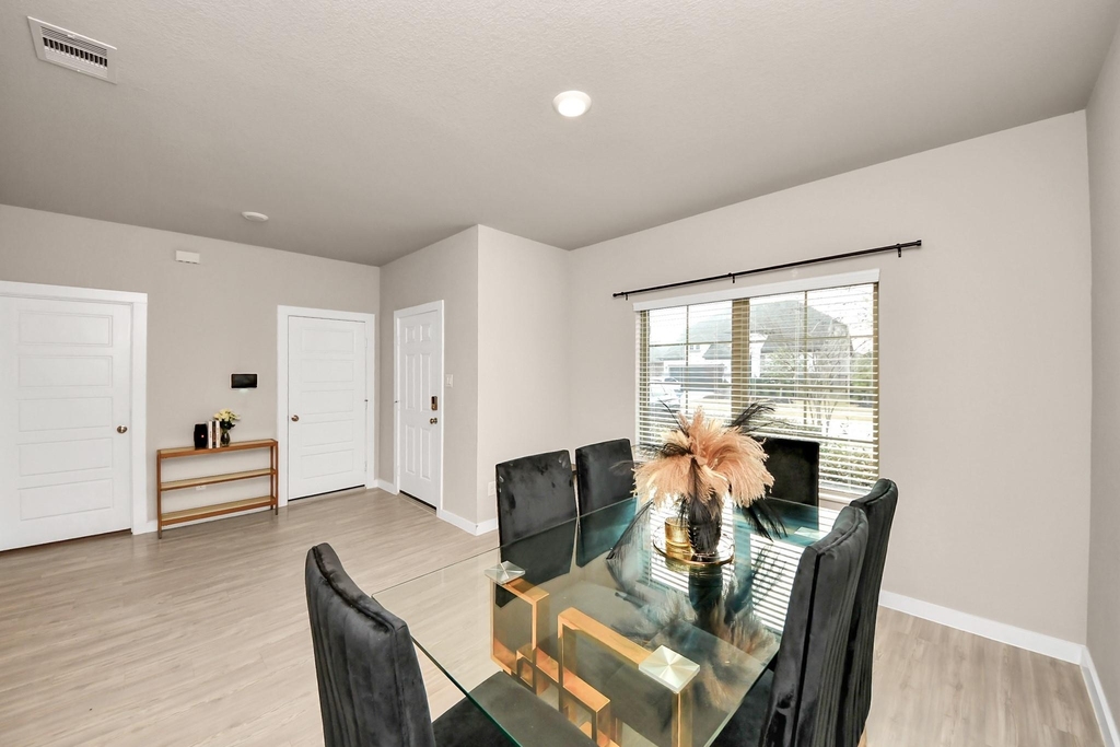 21034 Sunny Ravine Drive - Photo 8