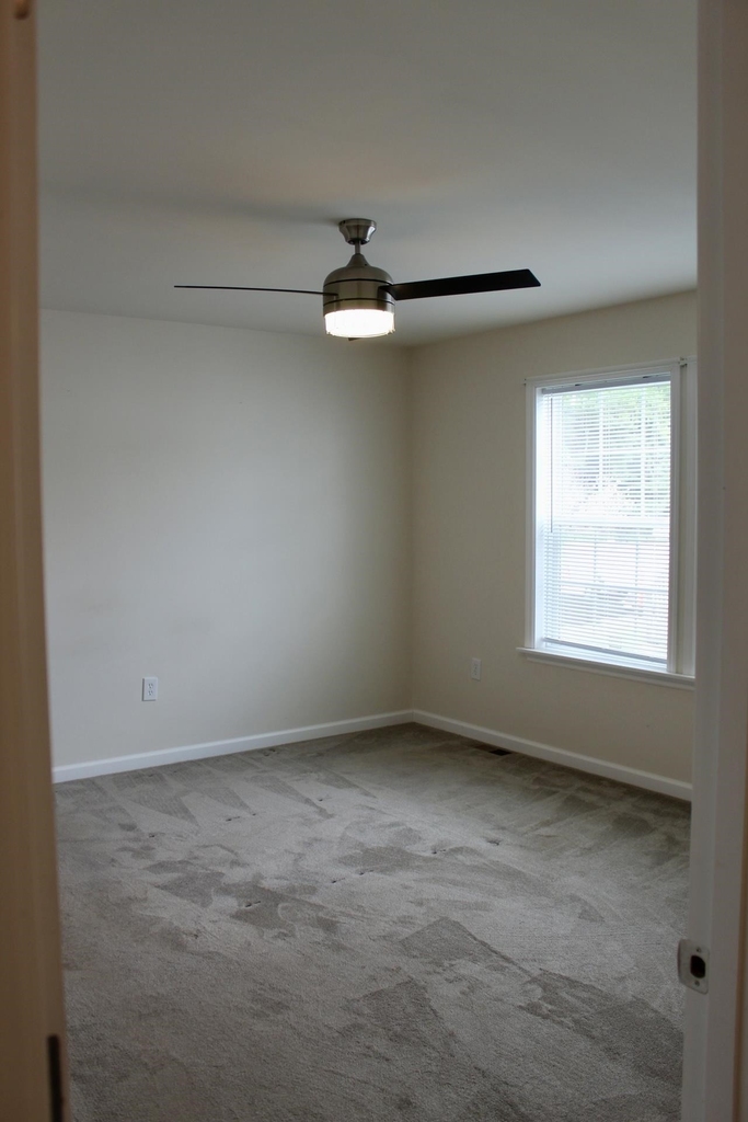 202 S Main - Photo 8