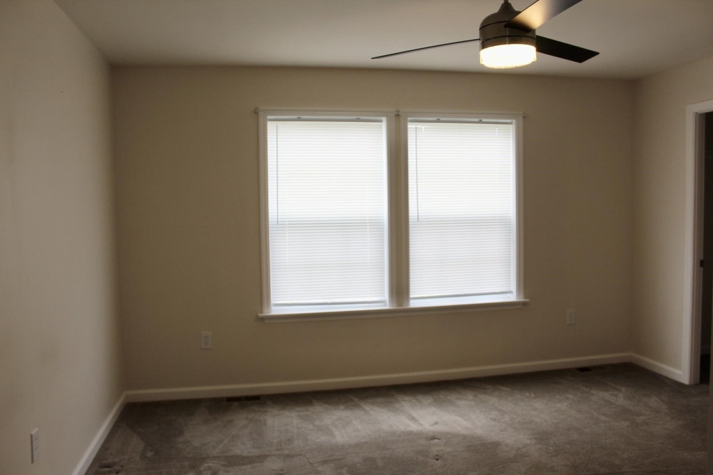 202 S Main - Photo 6
