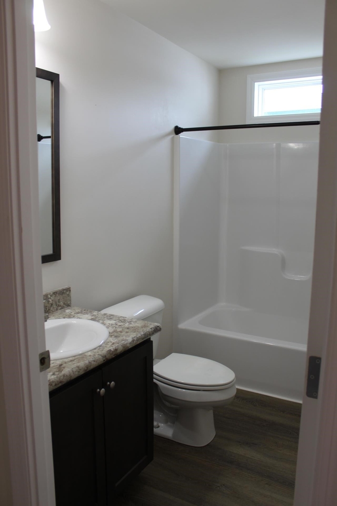 202 S Main - Photo 11