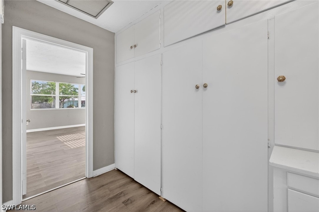 1420 Maravilla Avenue - Photo 22